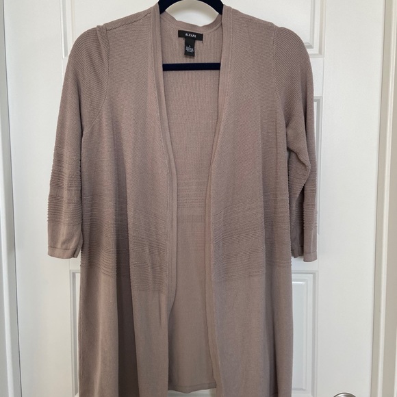 Women’s cardigan/cover-up - Picture 1 of 1